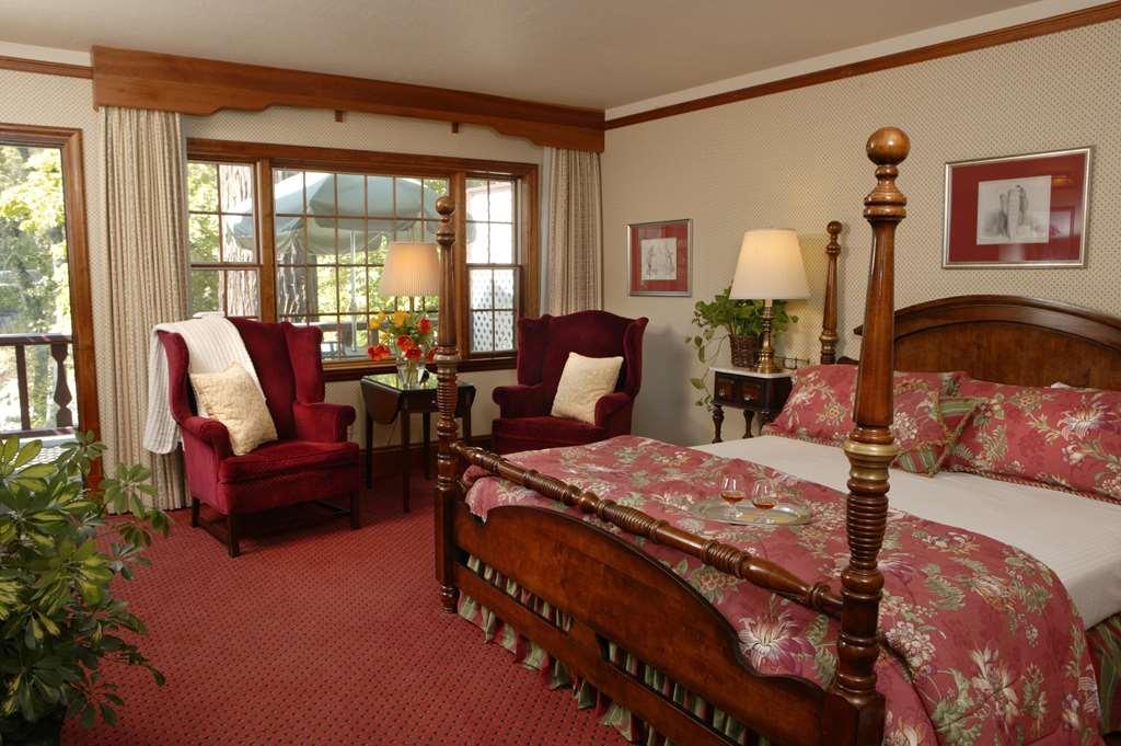 Benbow Historic Inn 가버빌 객실 사진