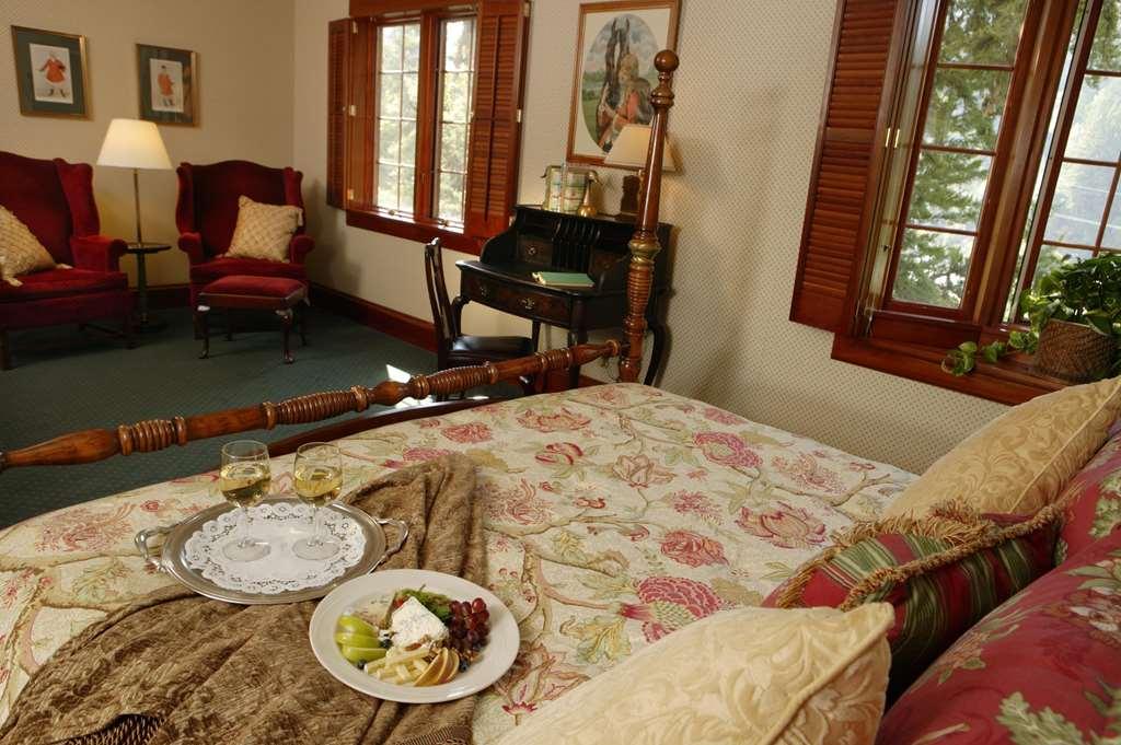 Benbow Historic Inn 가버빌 객실 사진